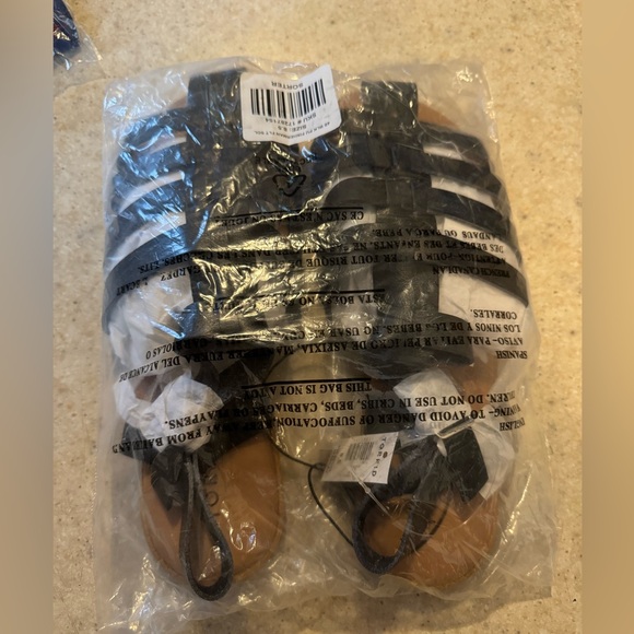 Faux Leather Fisherman Sandal (WW) 8.5 - Picture 2 of 5